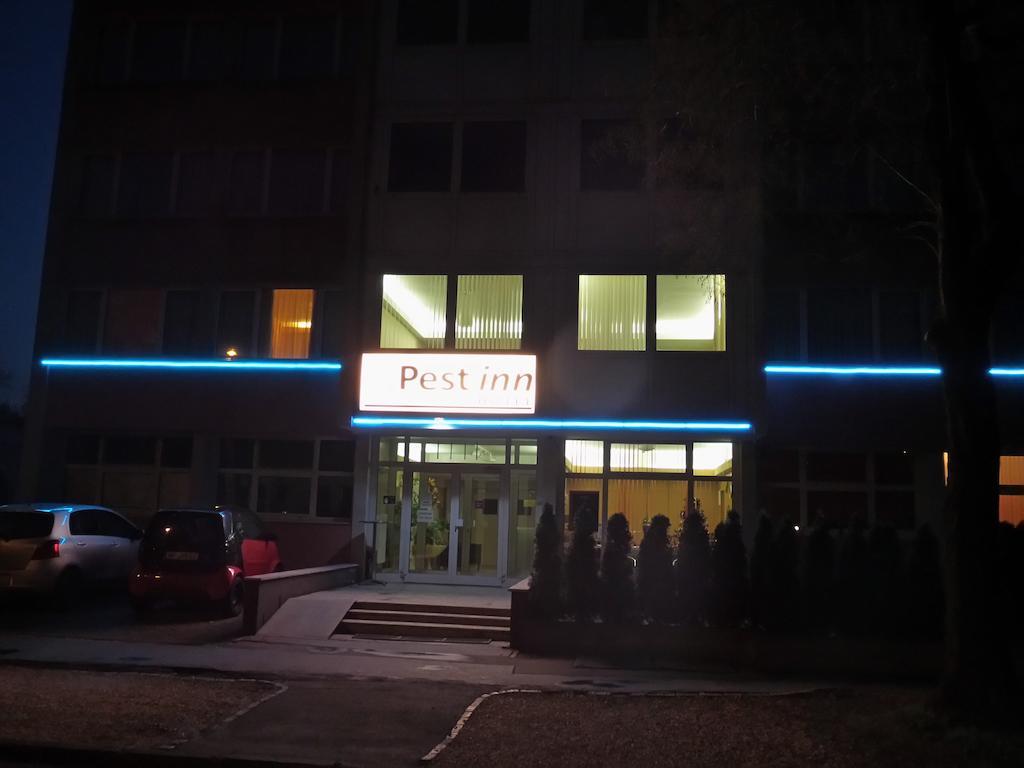 Hotel Pest Inn Budapest Exteriör bild