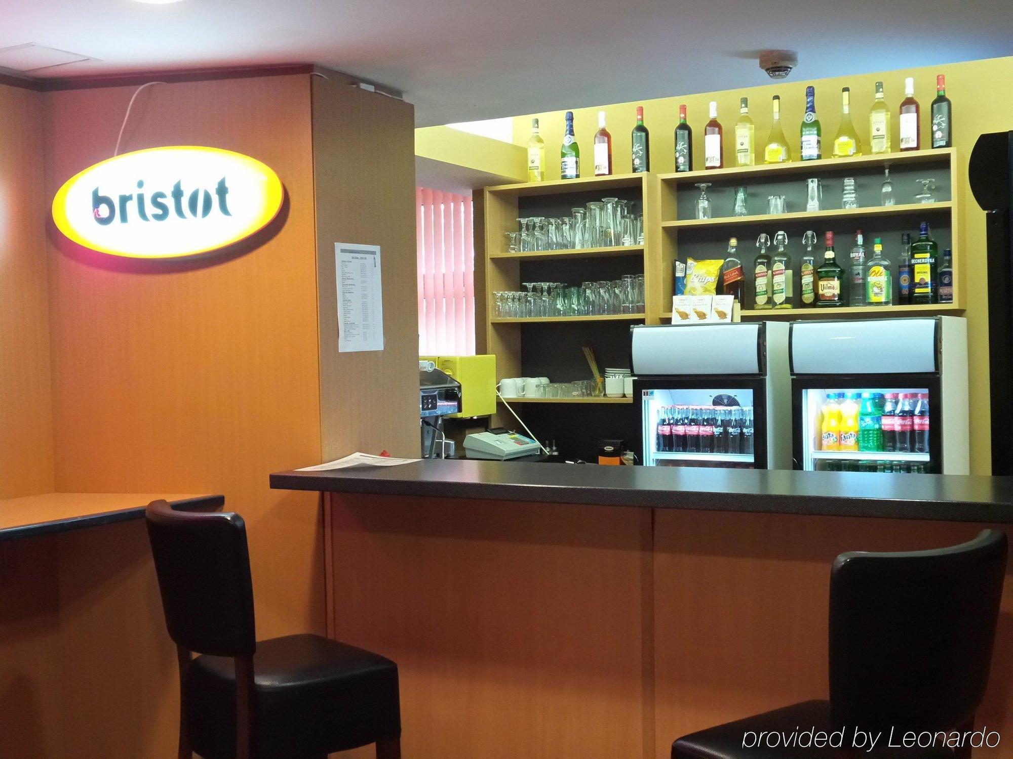 Hotel Pest Inn Budapest Exteriör bild