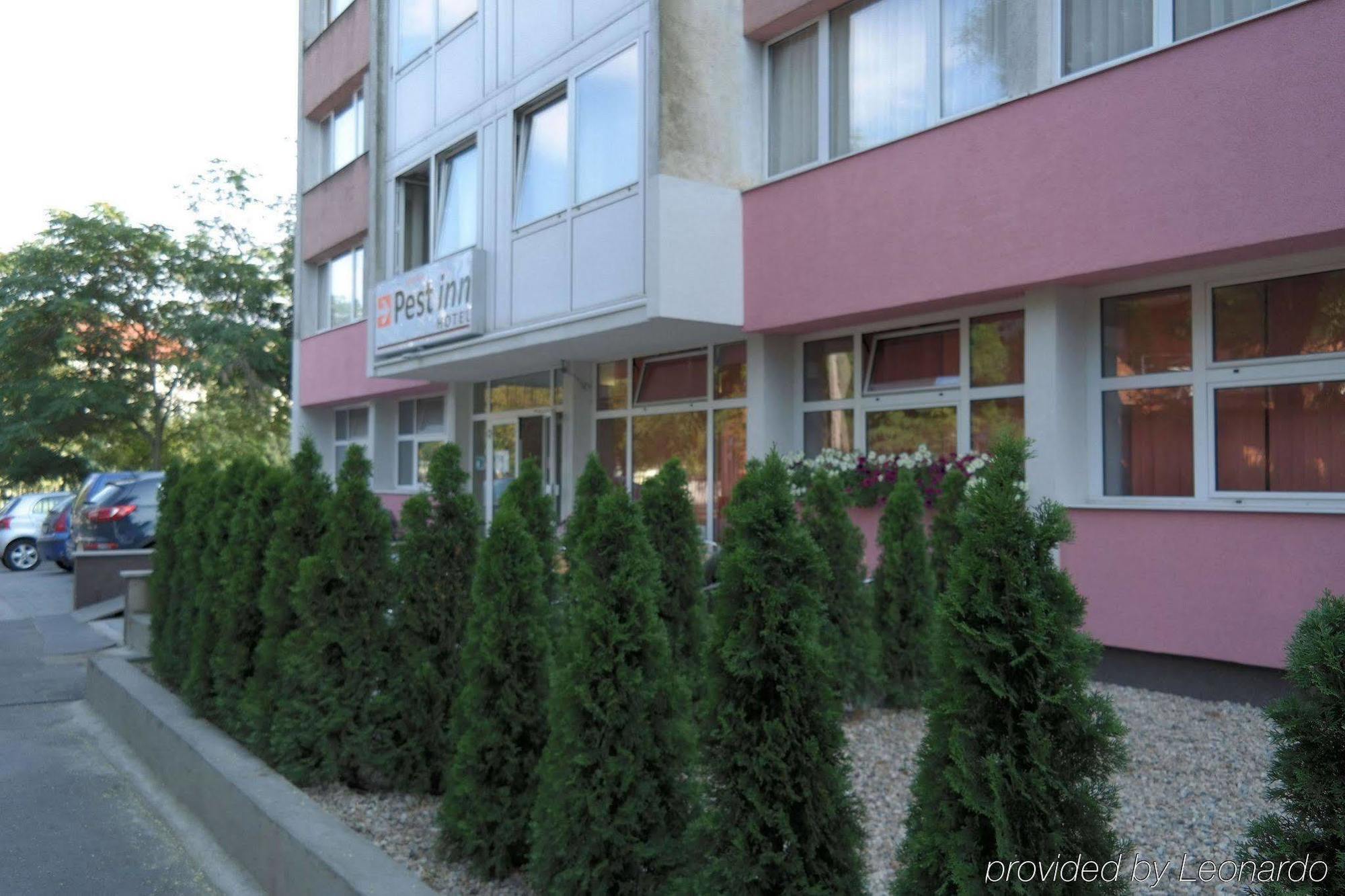 Hotel Pest Inn Budapest Exteriör bild